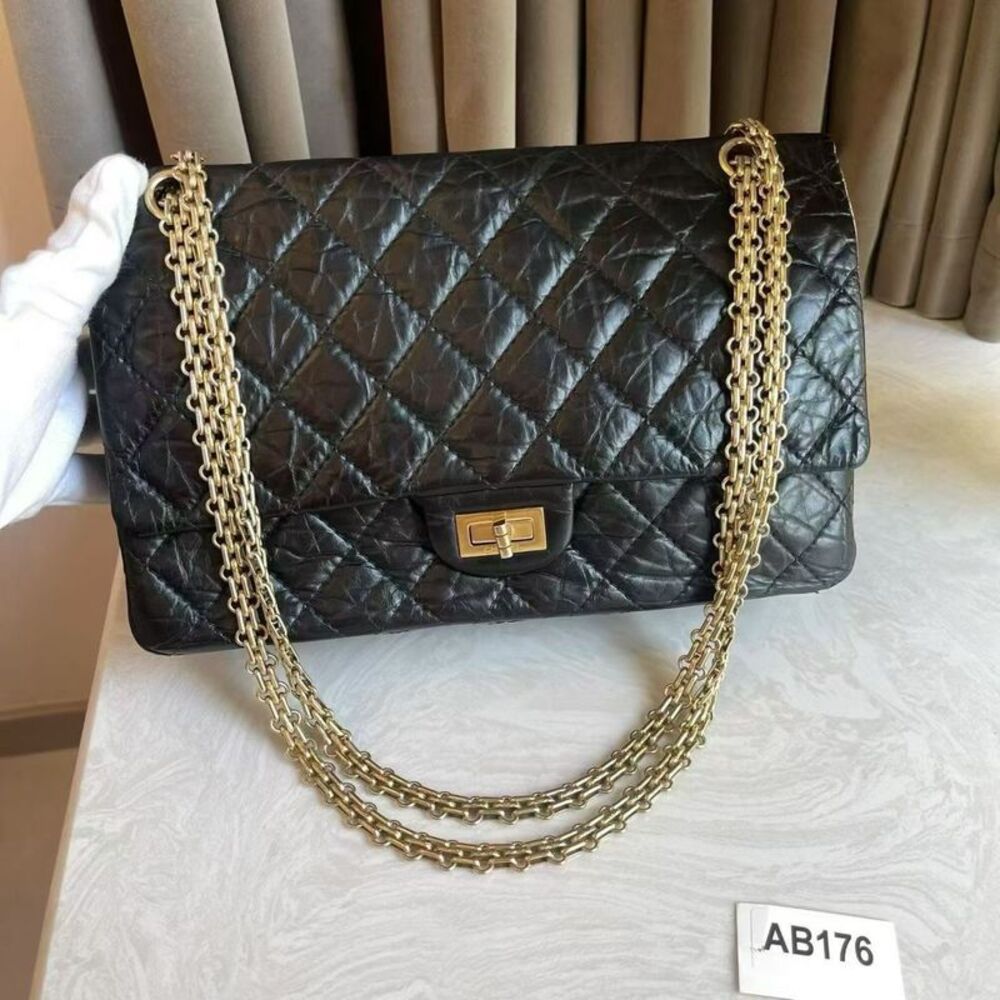 Chanel Women Pre-Loved Bag Very Good Condition